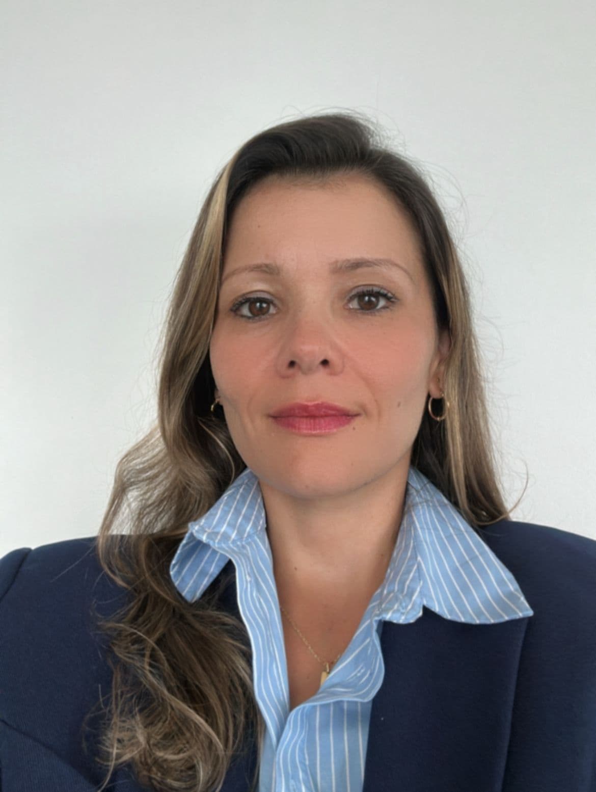 Sandra R.