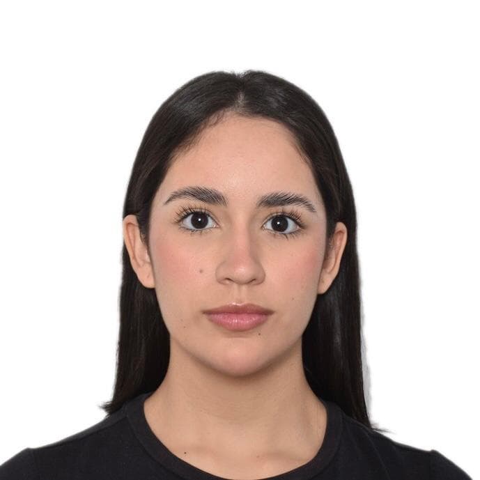 Mariana C.
