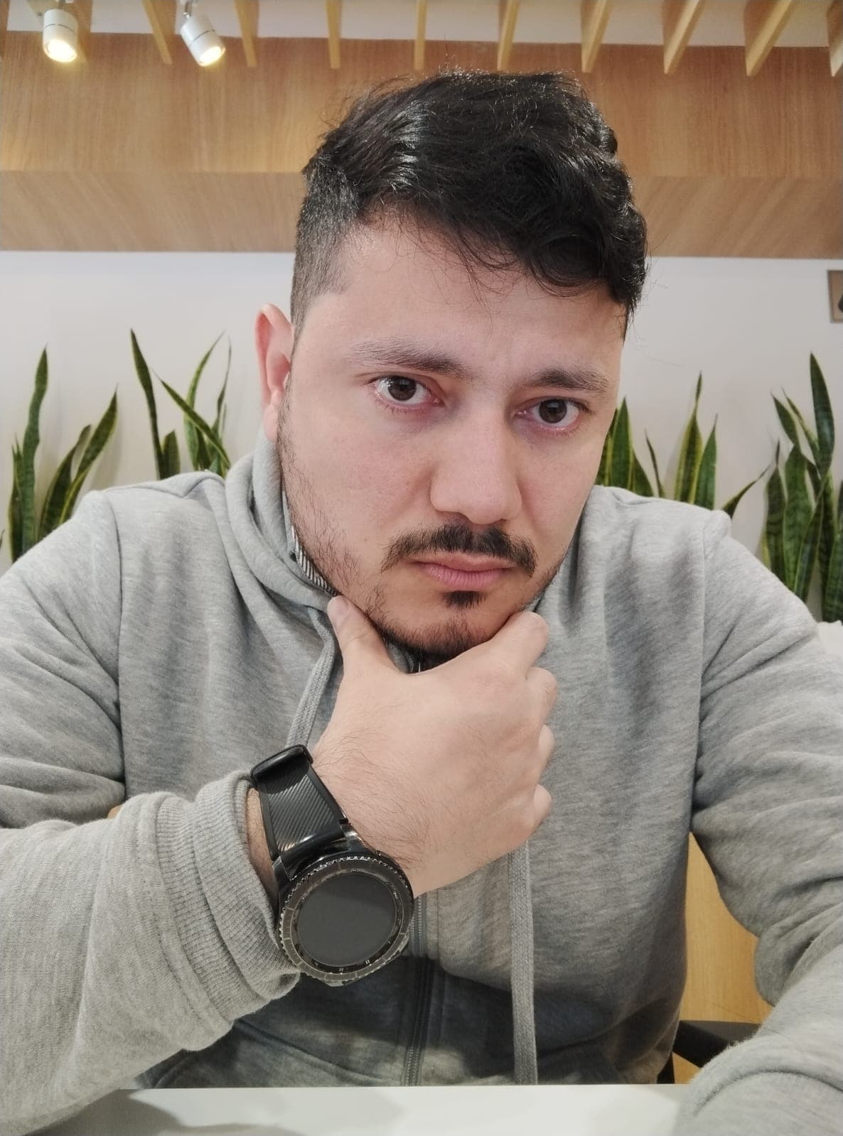 Carlos B.