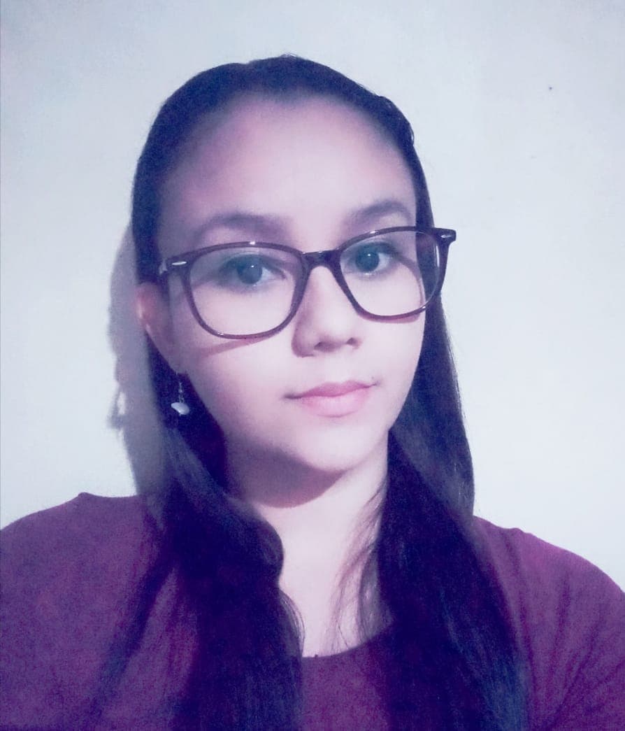 Jessenia B.